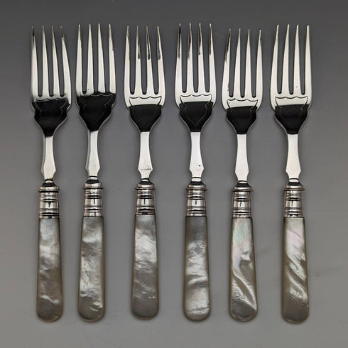 1930年左右英國復古白蝴蝶貝柄魚餐具12對套裝盒裝